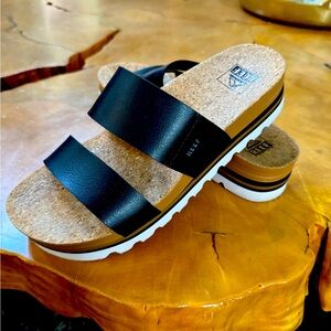 REEF Cushion Vista Hi Women's Platform Sandal,Arch Support,Ultra Soft Cushion